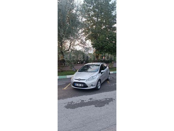 Sahibinden Ford Fiesta 1.4 Titanium X 2012 Model  184.000 km Gri (metalik)