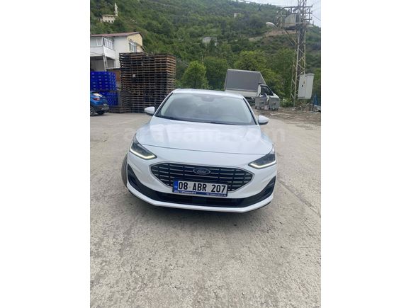 Sahibinden Ford Focus 1.0 EcoBoost Titanium Stil 2023 Model  74000 km Beyaz