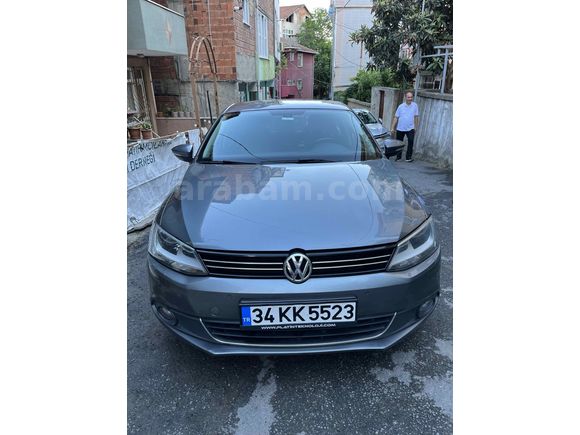 Sahibinden Volkswagen Jetta 1.6 TDi Comfortline 2013 Model İstanbul 257.000 km Füme
