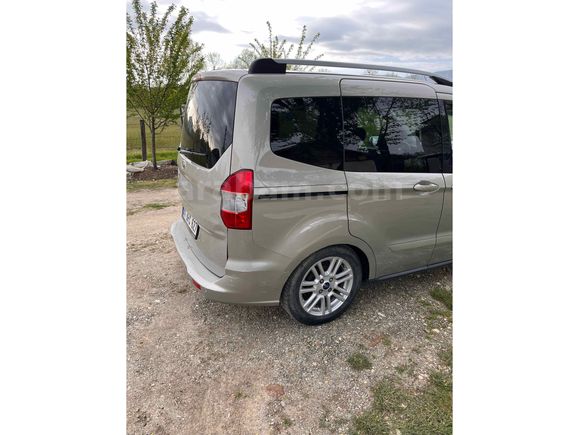 Sahibinden Ford Tourneo Courier 1.6 TDCi Titanium Plus 2015 Model 
