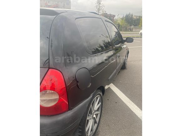 Acilinden Renault Clio 1.6 16v RXT 2000 Model
