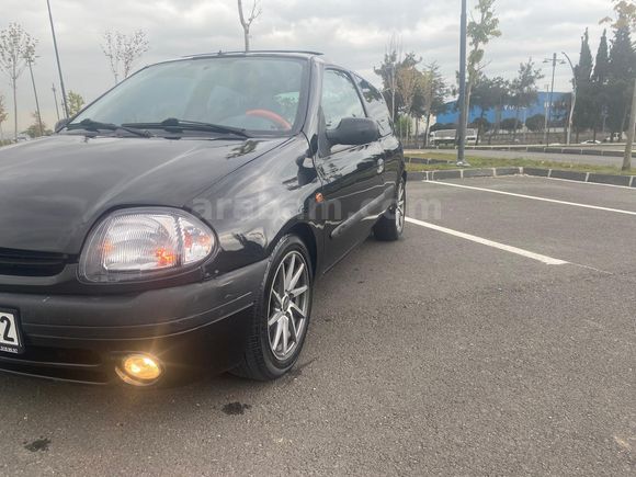 Acilinden Renault Clio 1.6 16v RXT 2000 Model