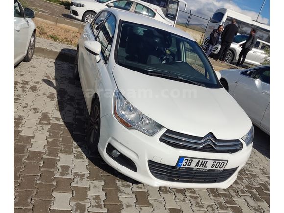 Sahibinden Citroen C4 1.6 e-HDi Confort 2012 Model 