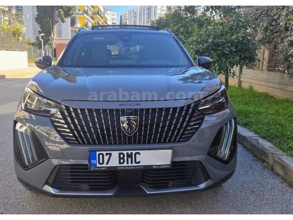 İlk sahibinden 22700 km Peugeot 2008 GT1.2 PureTech GT 2023 Model