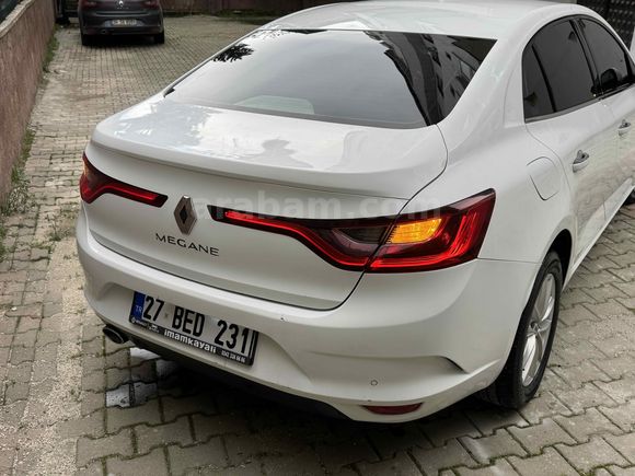 Sahibinden Renault Megane 1.5 Blue DCI Touch 2020 Model 