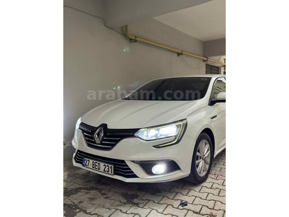 Sahibinden Renault Megane 1.5 Blue DCI Touch 2020 Model 