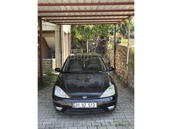 Sahibinden Ford Focus 1.6 Ghia 2002 Model 