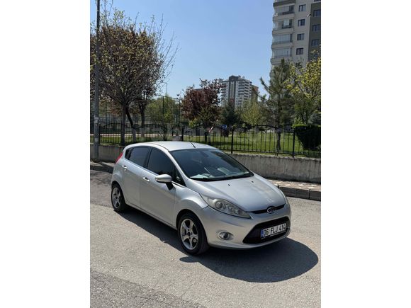 Sahibinden Ford Fiesta 1.4 Titanium 2009 Model Ankara