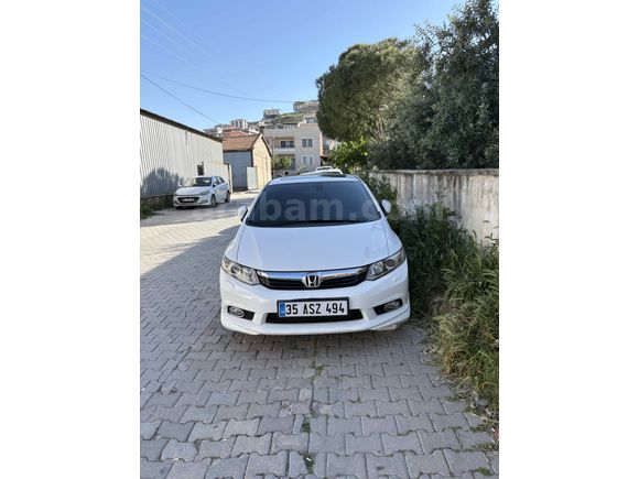 Sahibinden Honda Civic 1.6i VTEC Eco Elegance 2013 Model 