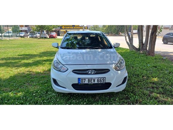 Sahibinden Hyundai Accent Blue 1.6 CRDI Mode 2016 Model