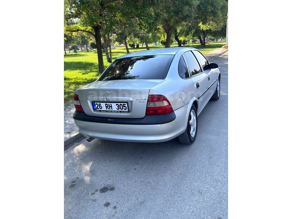 Sahibinden Opel Vectra 1.6 GL 1998 Model 
