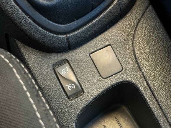 ÖzÖz AUTO'DAN %20 PEŞİNAT 3 AY ERTELEMELİ SENETLİ TAKSİTLİ KREDİ
