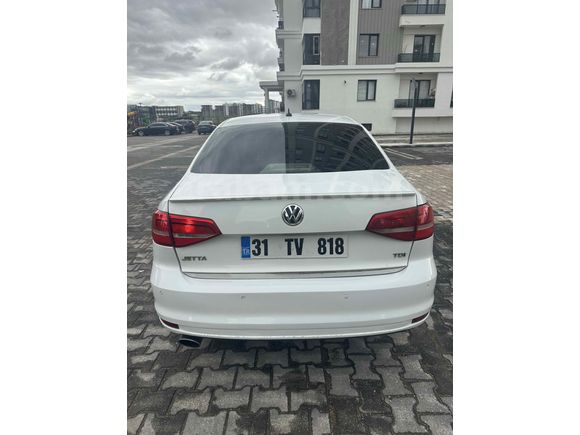 Sahibinden Volkswagen Jetta 1.6 TDi Comfortline 2014 Model 2015 CIkışlı temiz  