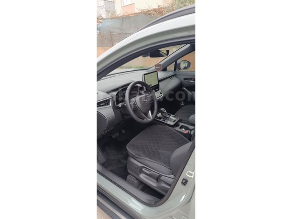Sahibinden Toyota Corolla Cross 1.8 Hybrid Passion 2025 Model +++Extralı