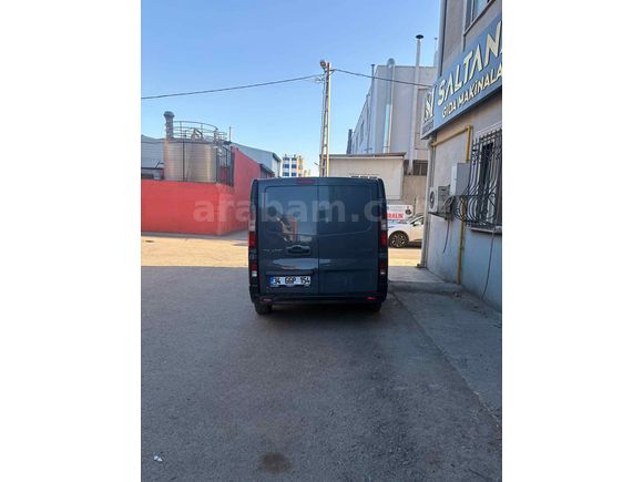 Sahibinden Renault Trafic Multix 2.0 dCi 2022 Model 