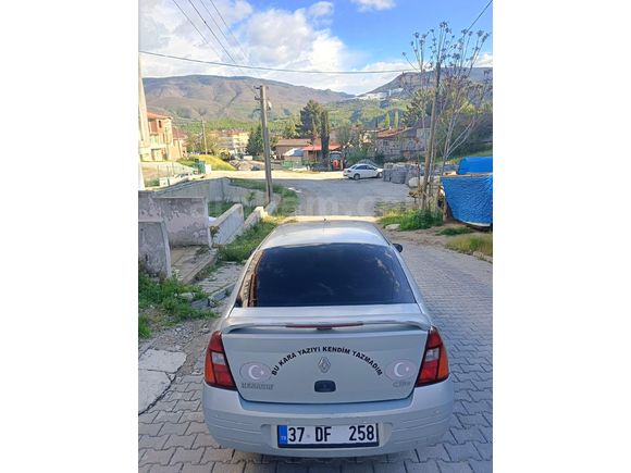 Sahibinden Renault Clio 1.4 RNA 2000 Model