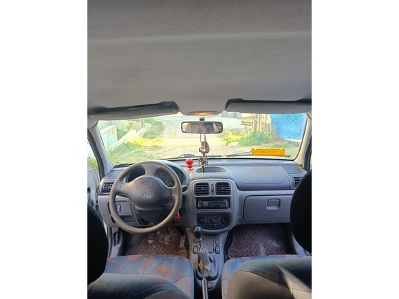 Sahibinden Renault Clio 1.4 RNA 2000 Model
