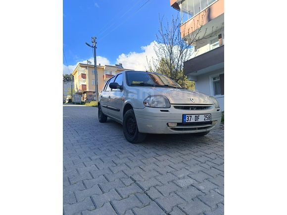 Sahibinden Renault Clio 1.4 RNA 2000 Model