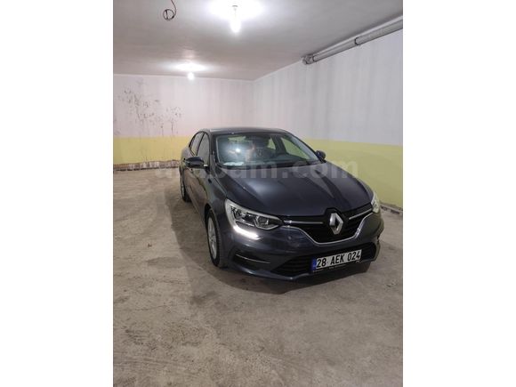 Sahibinden Renault Megane 1.5 Blue DCI Touch 2025 Model