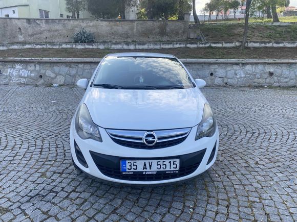 ASKERİ PERSONELDEN BAKIMLI MASRAFSIZ OTOMATİK VİTES CORSA