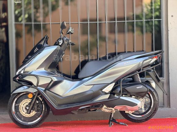 Hatasız kazasız yeni kasa aksesuarlı Pcx std