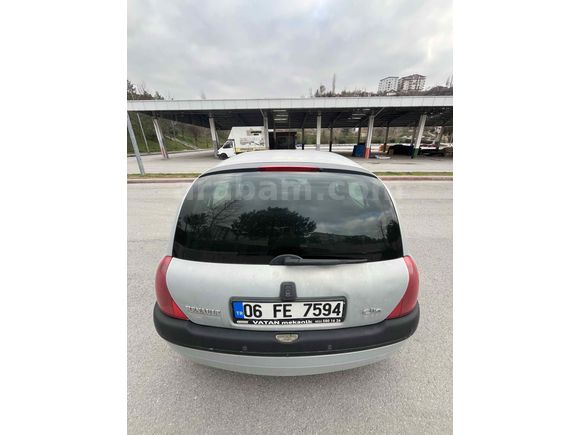 Sahibinden Renault Clio 1.4 RXT 2001 Model 