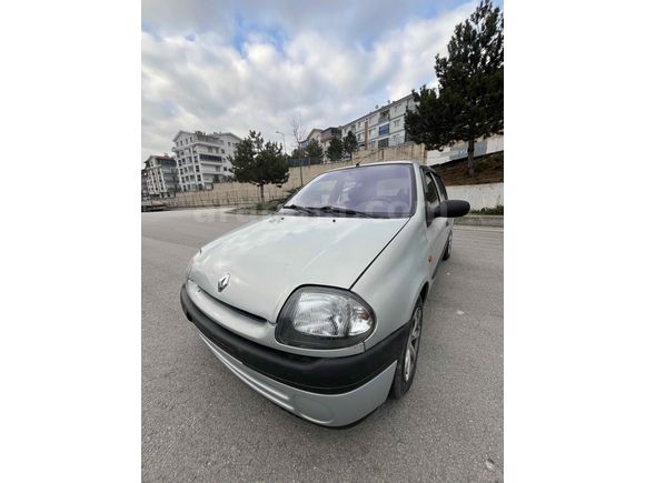Sahibinden Renault Clio 1.4 RXT 2001 Model 