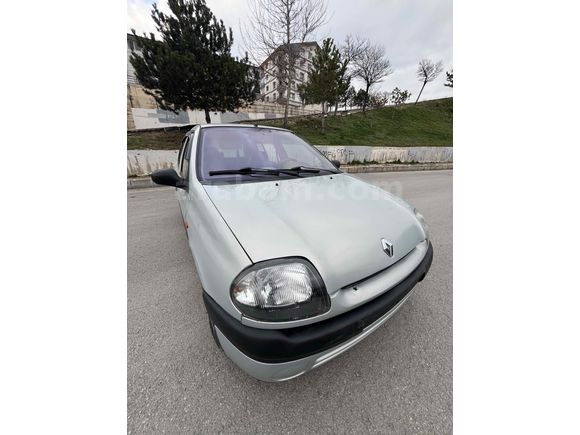 Sahibinden Renault Clio 1.4 RXT 2001 Model 