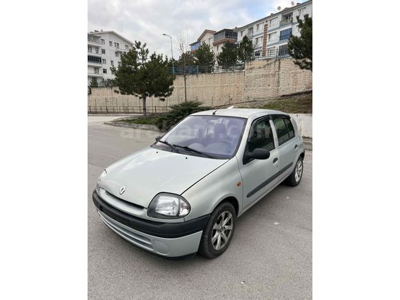 Sahibinden Renault Clio 1.4 RXT 2001 Model 