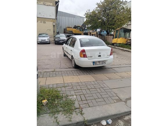 Sahibinden Renault Clio 1.4 RNA 2001 Model