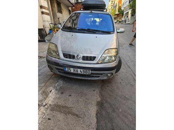 Sahibinden Renault Scenic 1.6 RXT 2000 Model