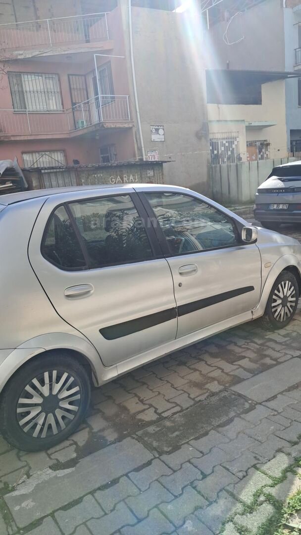 Sahibinden Tata Indica 1.4 DLX 2007 Model İzmir 250.500 km Gri 4
