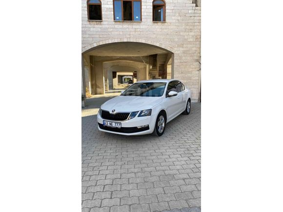 Sahibinden Skoda Octavia 1.6 TDI hatasız 135 kilometre
