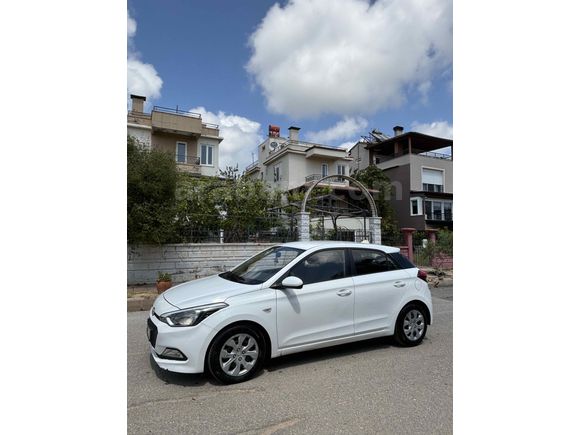 Sahibinden Hyundai i20 1.4 CRDi Style 2015 Model 