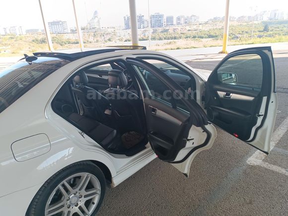 Sahibinden Mercedes - Benz C 180 Kompressor BlueEfficiency AMG 2011 Model Antalya 244.000 km Beyaz