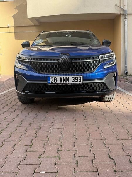 Sitenin bu km de en uygunu Austral 1.3 Hybrid Techno Esprit Alpine 2024 Model