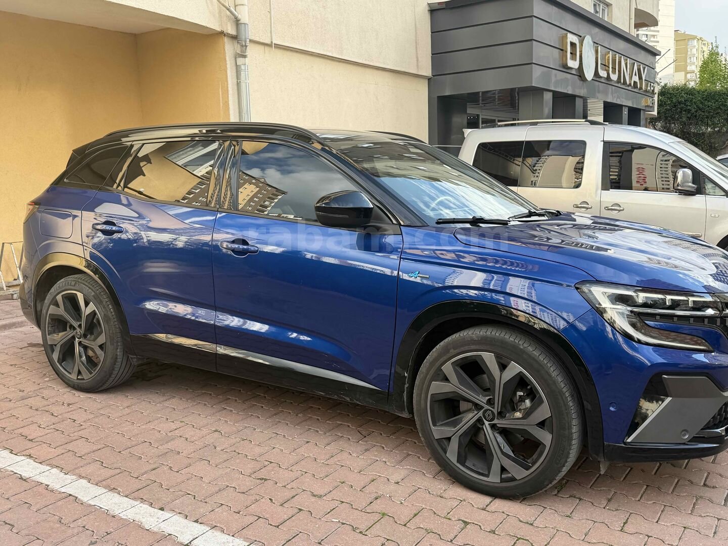 Sitenin bu km de en uygunu Austral 1.3 Hybrid Techno Esprit Alpine 2024 Model 3
