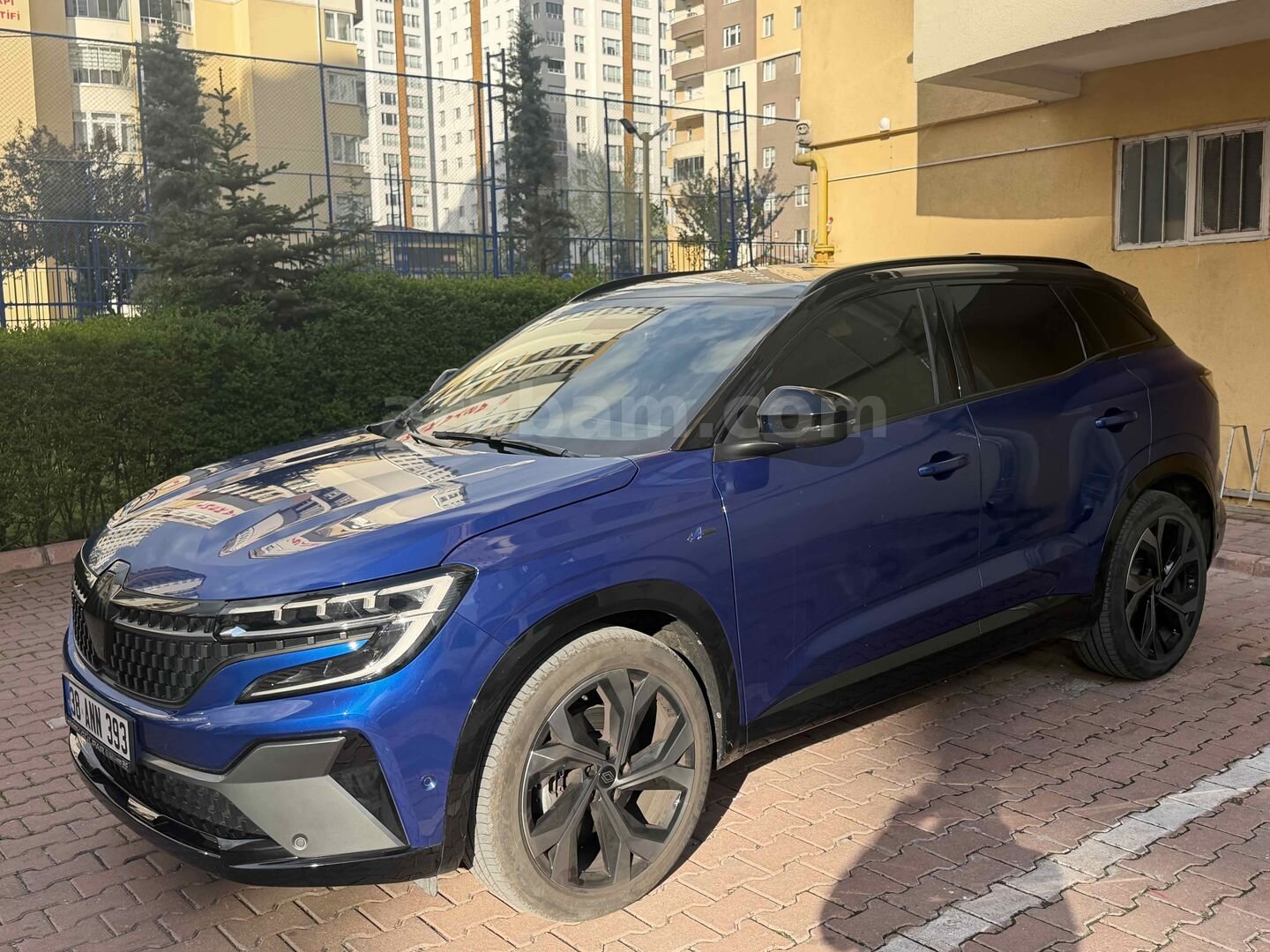Sitenin bu km de en uygunu Austral 1.3 Hybrid Techno Esprit Alpine 2024 Model 2