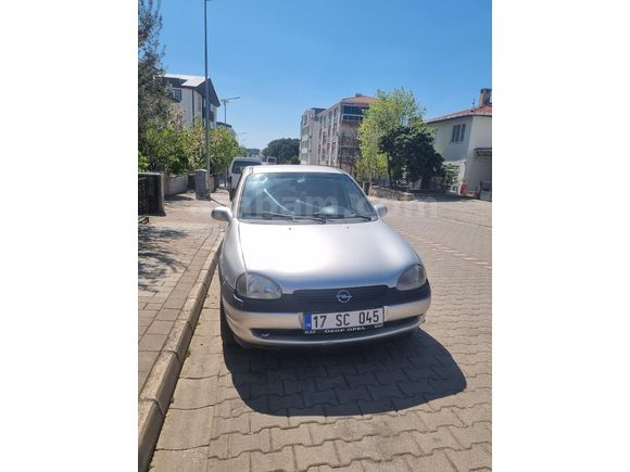 Sahibinden Opel Corsa 1.4 100.Yıl 1999 Model Çanakkale 203.000 km Gri (Gümüş)