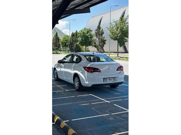 DEĞİŞENSİZ 2016 OPEL ASTRA SEDAN
