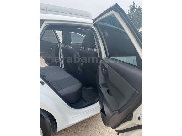 Toyota Auris 1.6 Advance Skypack 2016 Model 