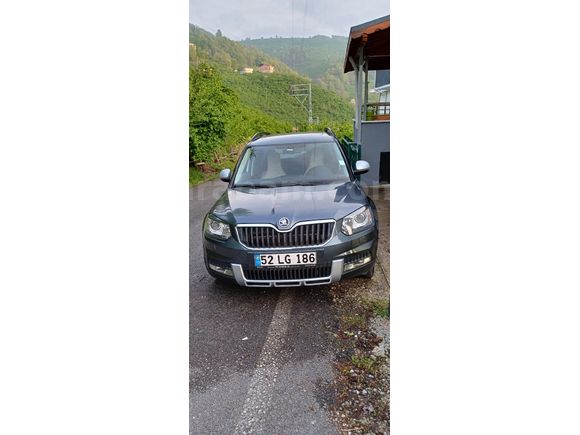 Sahibinden Skoda Yeti 1.6 TDI Elegance Greenline 2015 Model  92000 km gri metalik