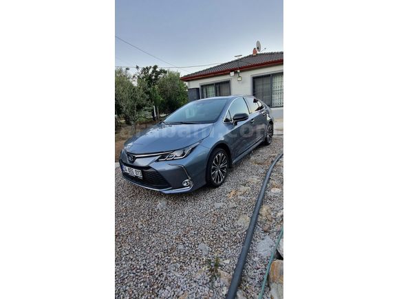 2024 Toyota Corolla 1.8 Hybrid Flame X-Pack / 45.000 KM / Boyasız / Servis Bakımlı