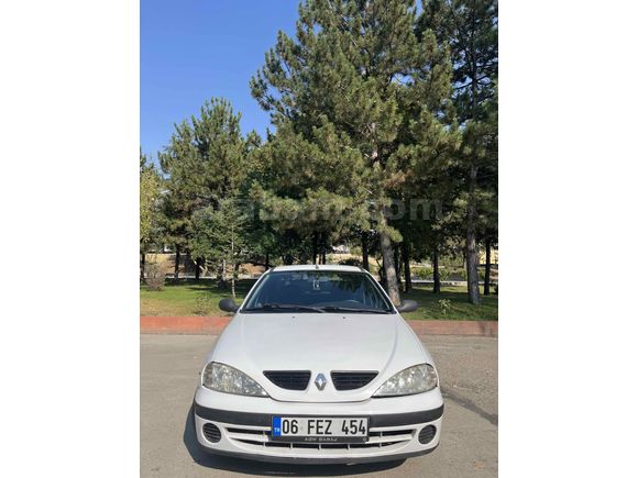 Sahibinden Renault Megane 1.4 RTA 2001 Model  270.000 km Beyaz