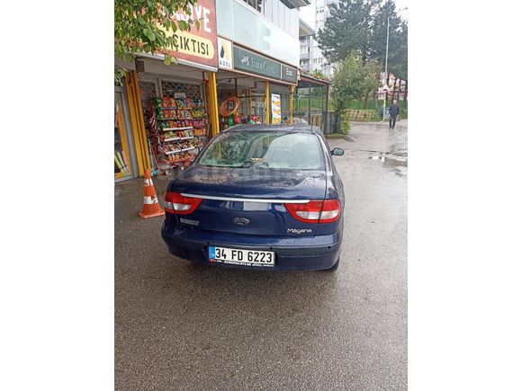 Acil ihtiyaçtan satılık      Authentique 2003 1.4 /16 walf klimalı Model az da olsa pazarlık payı var