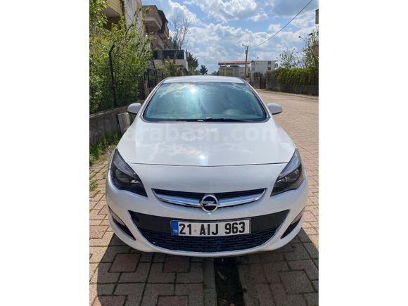 Sahibinden Opel Astra 1.6 Edition 2016 Model  123.000 km Beyaz