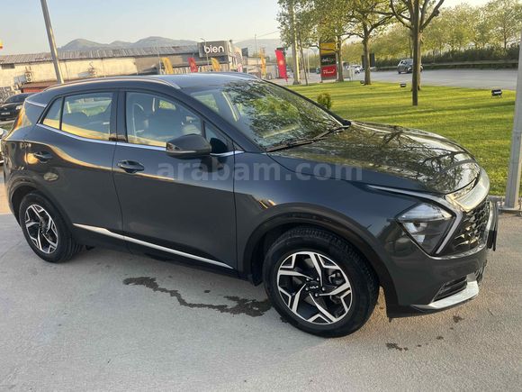 Sahibinden Kia Sportage 1.6 T-GDI Mild Hibrit Live 2024 Model 