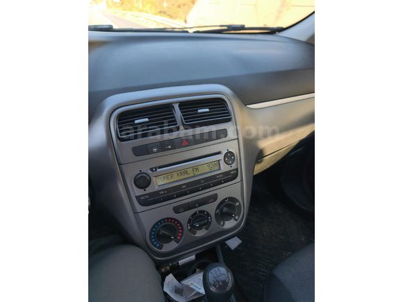 Sahibinden Hatasız Boyasız Fiat Punto 1.2 Pop 2014 133.500 km Gri (Gümüş)