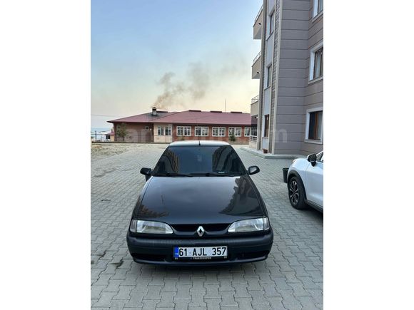 Klimali 1999 model 195 bin km temiz araç 