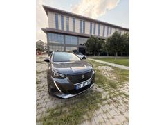 Sahibinden Peugeot 2008 1.2 PureTech Allure 2023 Model  24.000 km Gri (titanyum)
